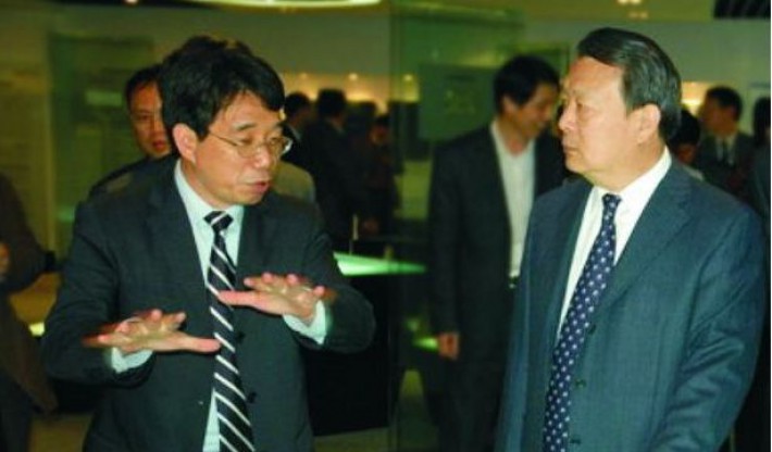 十三届天下政协副主席夏宝龙